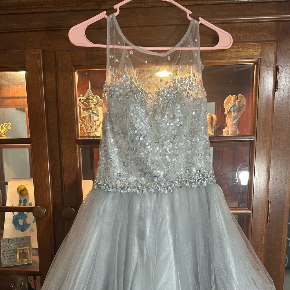 GLS Apparel Formal Prom Dress Gray Lace Hand Beaded Gemstones Womens SZ XS